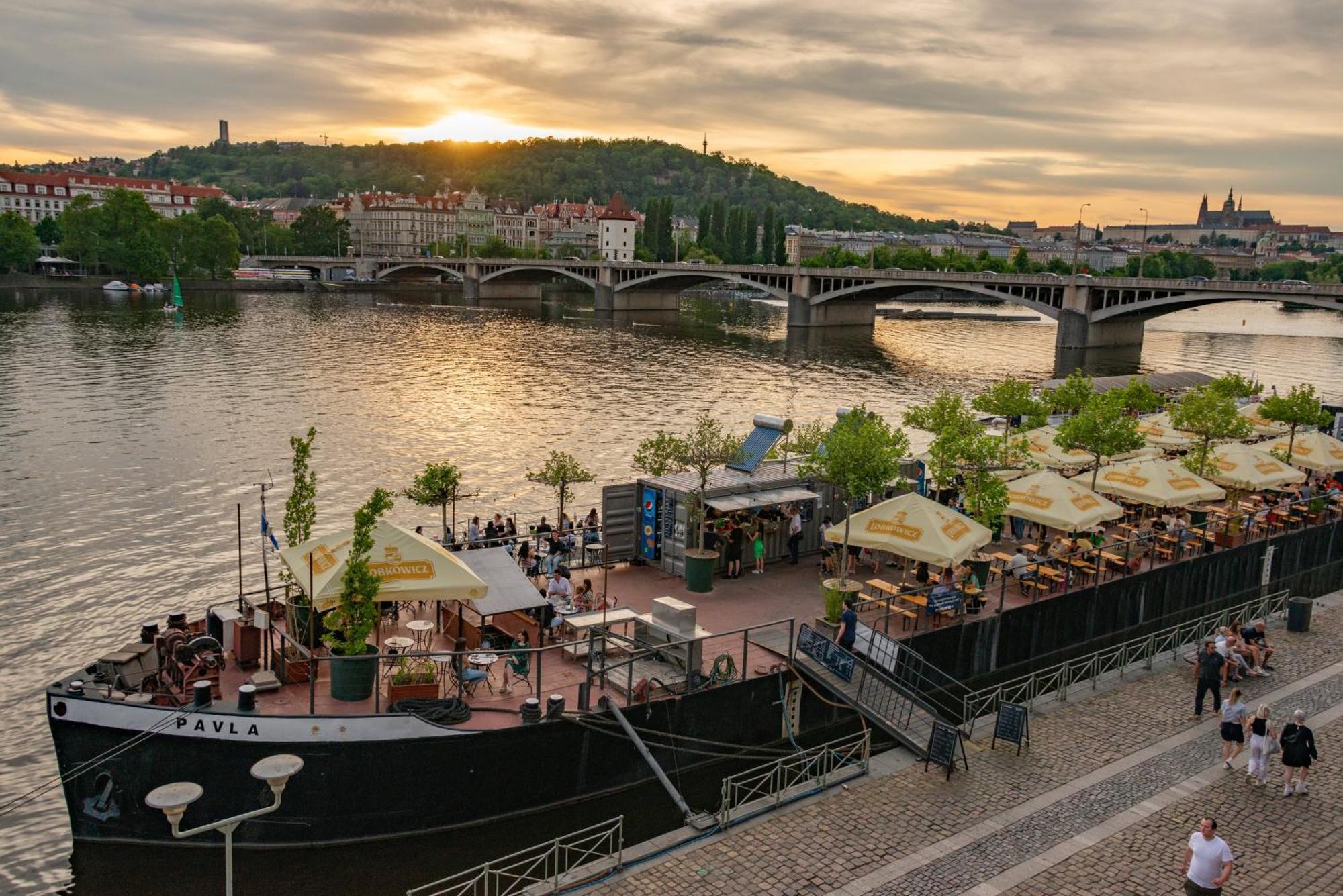 Helen Homestay Vysehrad 布拉格 外观 照片
