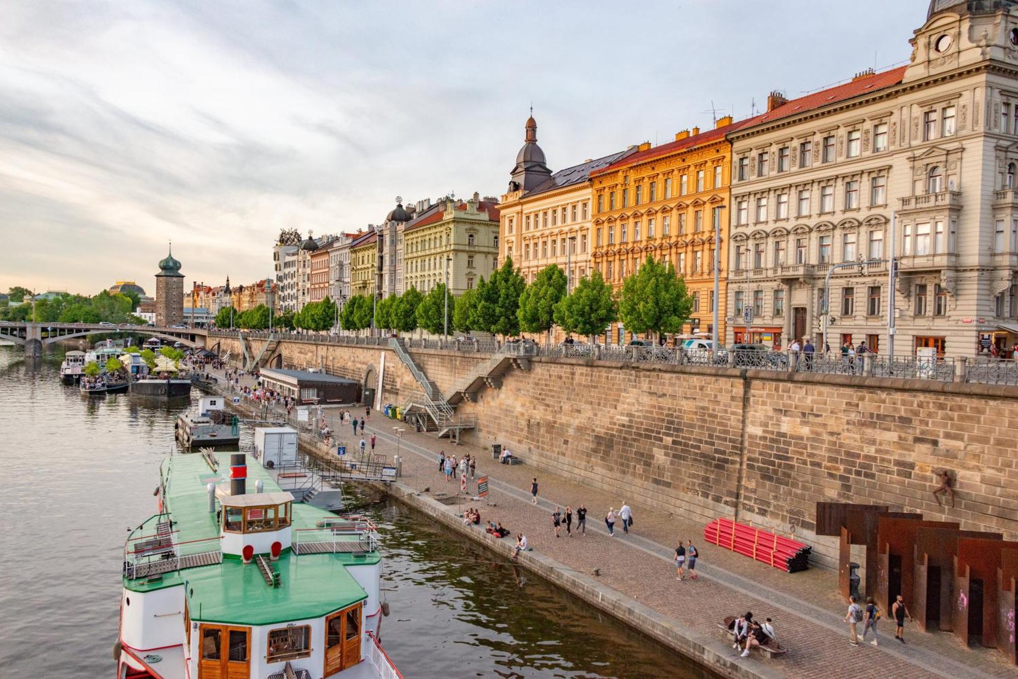 Helen Homestay Vysehrad 布拉格 外观 照片